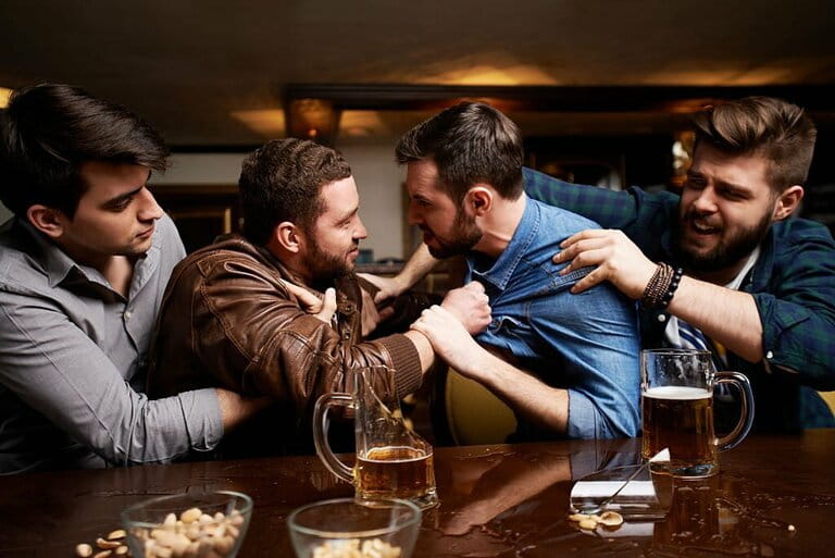 Drunk men fight in pubs, their friends try Drunk men fight in pubs, their friends try